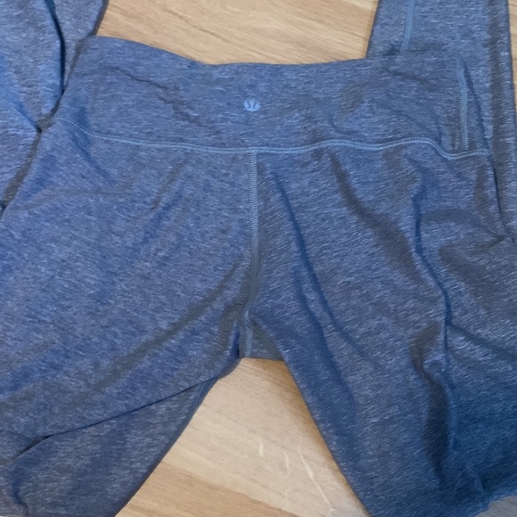 Lululemon heather gray Wunder Under leggings - Picture 3 of 4